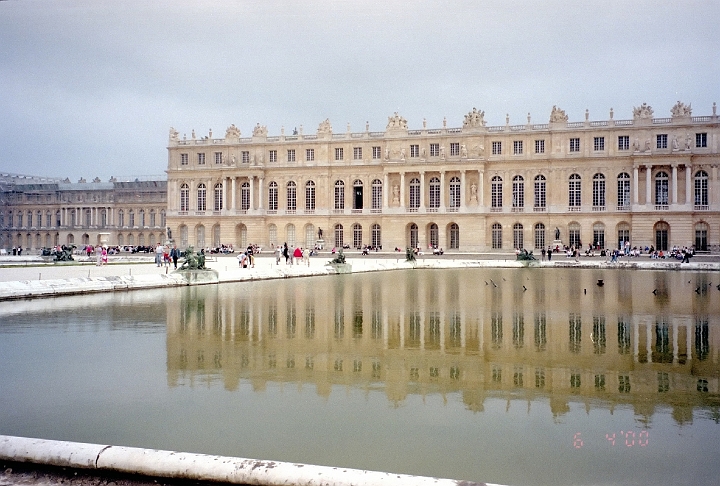 08 Versailles reflecting pool.jpg